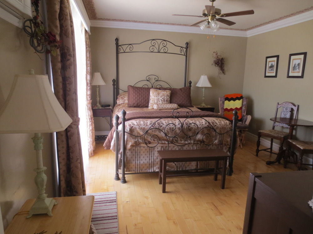 Au Nidaigle Bed & Breakfast Saint-Basile Eksteriør bilde